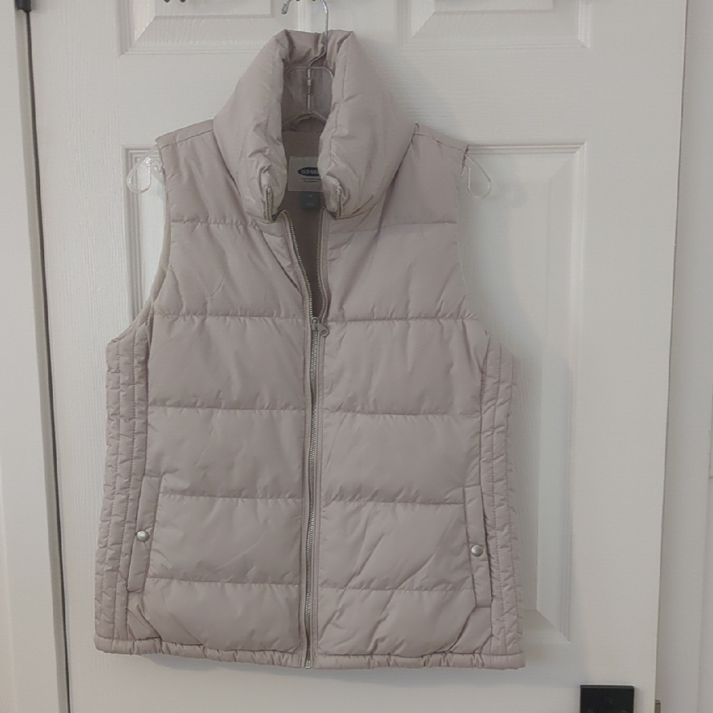 Cream Puffer Vest